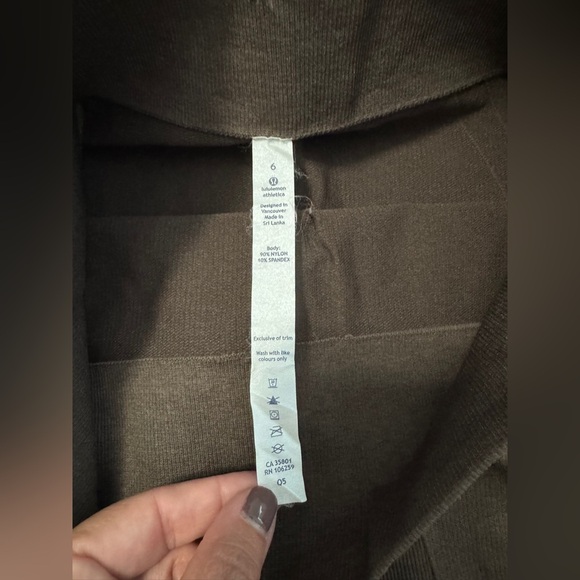 Lululemon In The Flow Crop II in Heathered Bark Chocolate - Picture 7 of 7